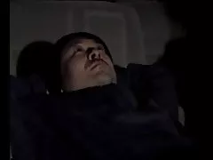 (baba) mwenye nyumba sneaked kwa wanandoa