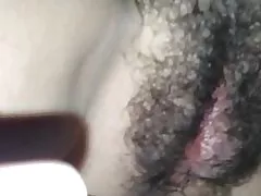 Risasi mwingine mzigo juu yake nywele pussy