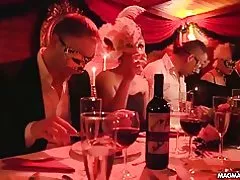 Magma filamu fetish swinger chama