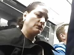 Kukomaa mwanamke anapenda bulge..yeye cant stop kuangalia